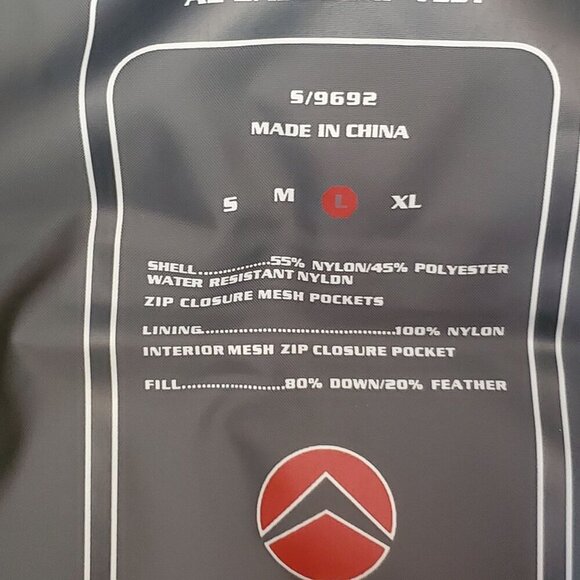 American Eagle Outfitter Large Red AE Base Camp Vest Down-Filled Water-Resistant - Picture 4 of 11